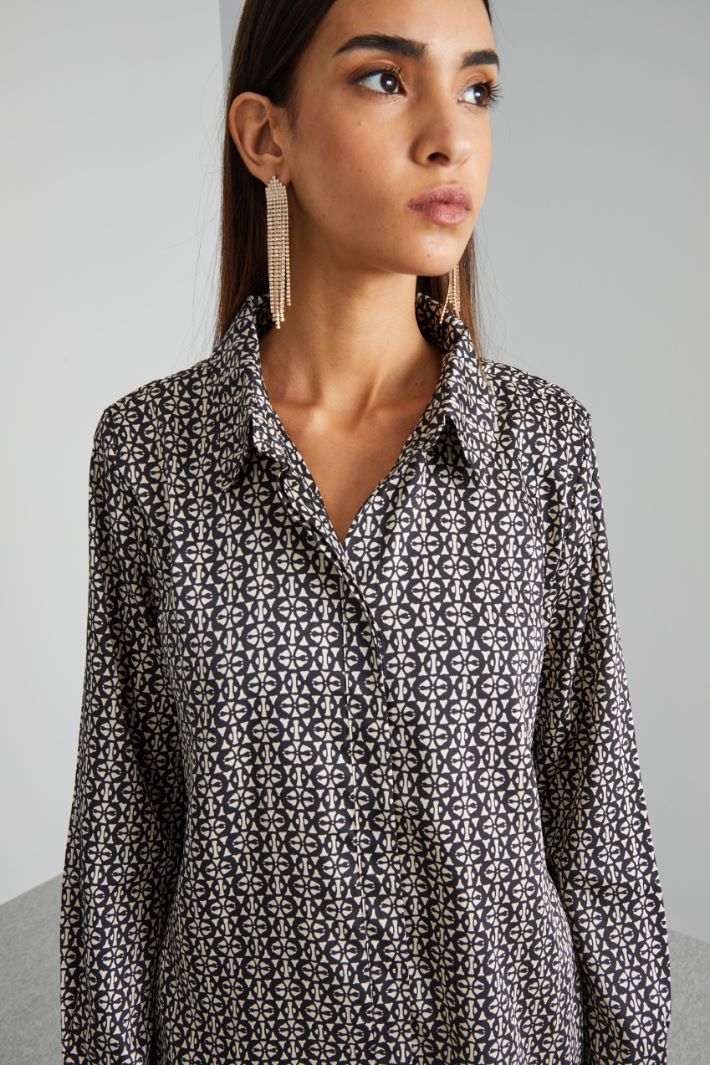 Printed twill shirt Intrend - 4