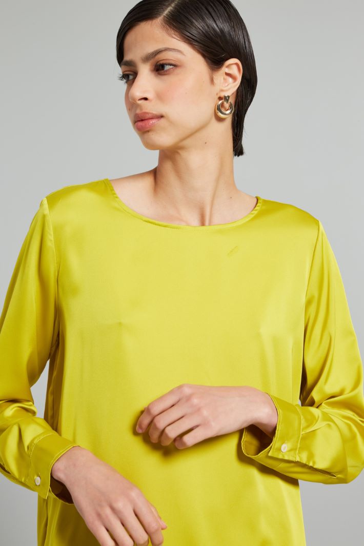 Satin blouse with slits Intrend - 4