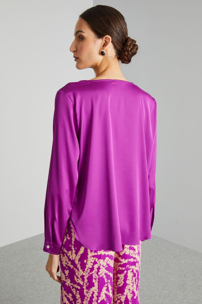 Satin blouse with slits Intrend - 2