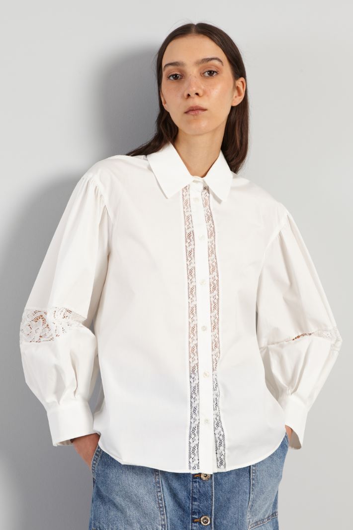 Poplin shirt with embroidery Intrend - 3