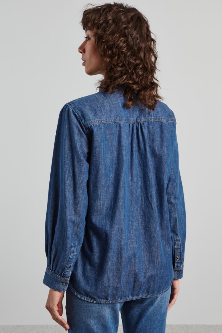 Denim shirt with pocket Intrend - 2