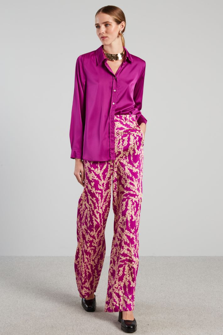 Fluid satin shirt Intrend