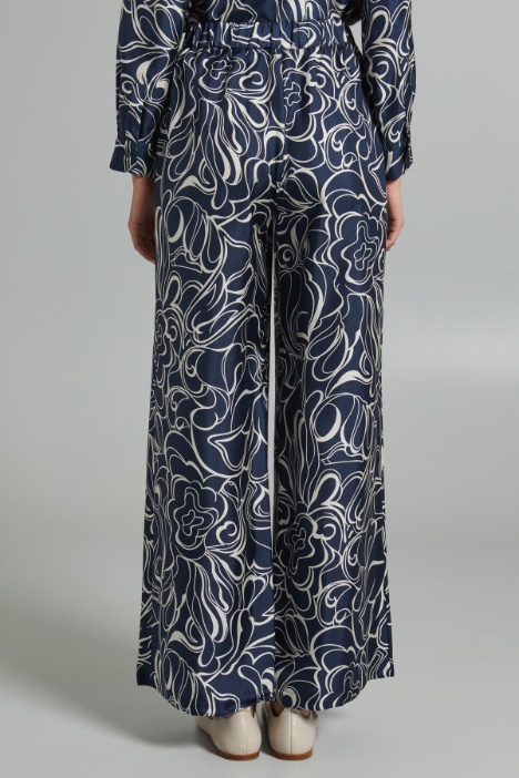 Pantaloni fluidi in seta