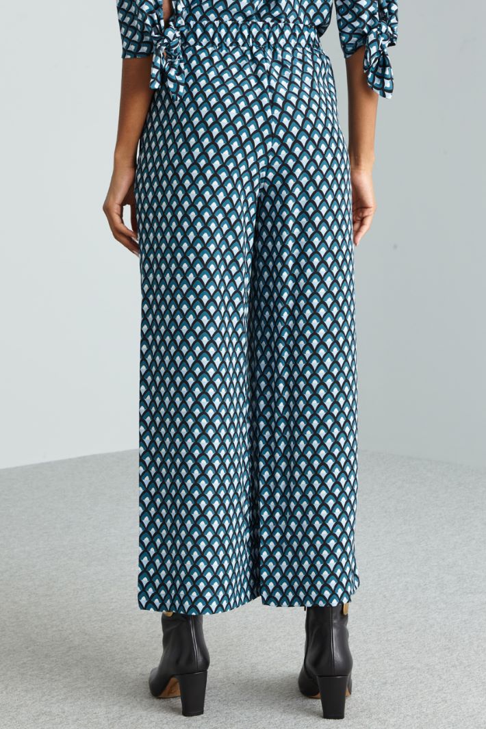 Cropped silk trousers Intrend - 2