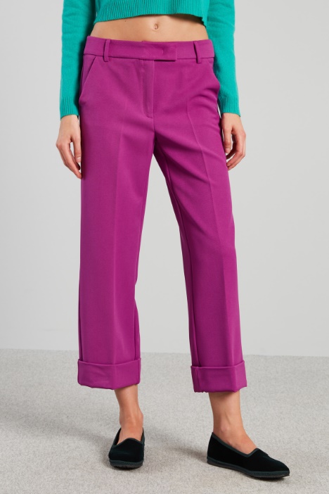 Pantalón con dobladillo