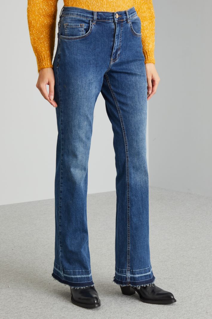 Bootcut jeans with fringed hem Intrend - 3