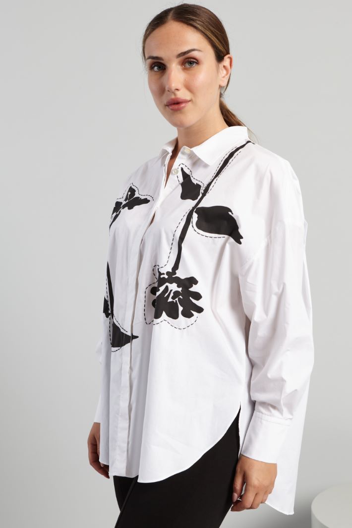 Printed poplin shirt Intrend - 3