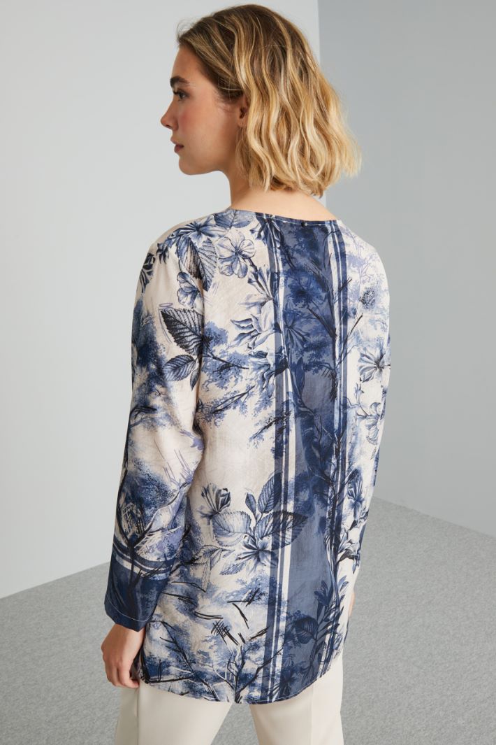 Printed crepe blouse Intrend - 2