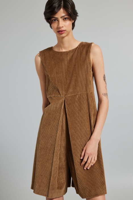 Tuta corta in velluto