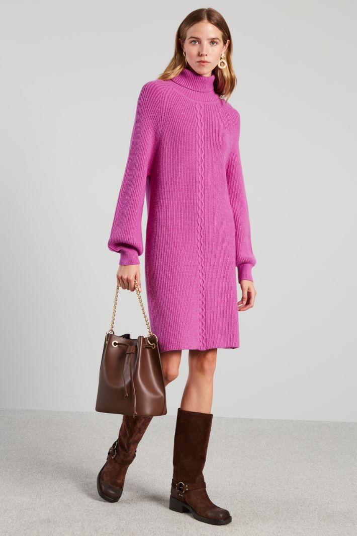 High neck knit dress Intrend