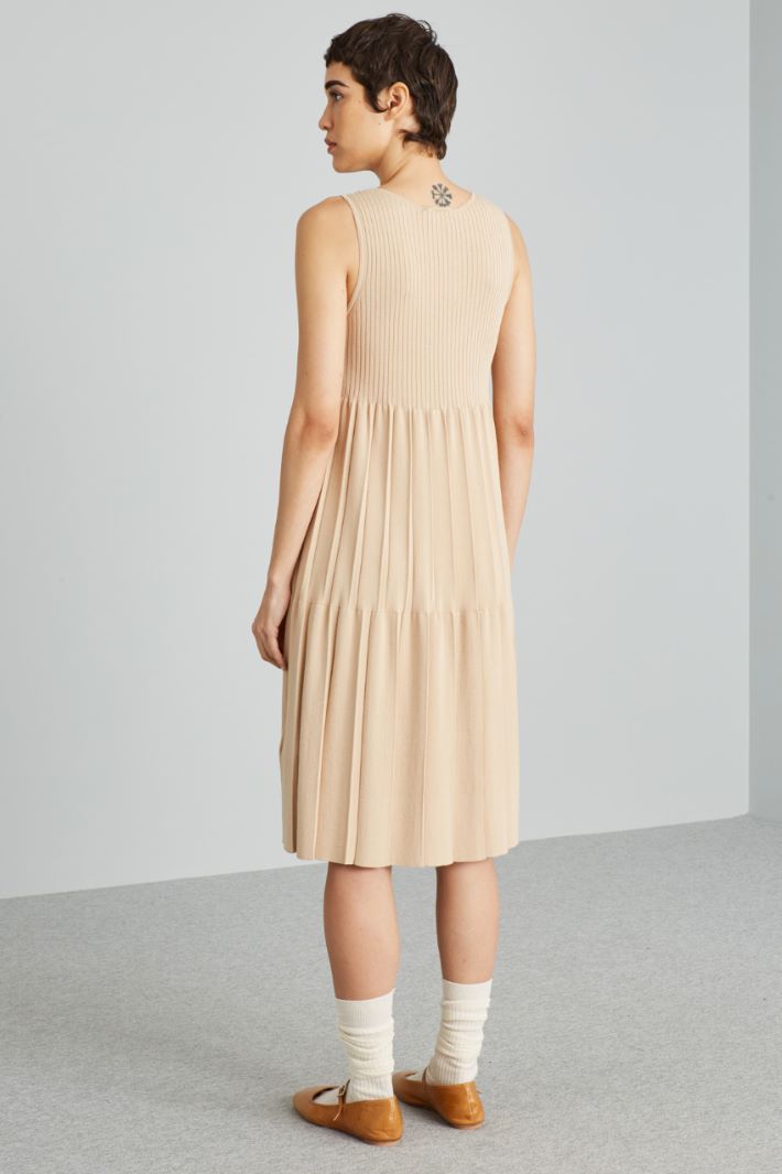 Pleated dress Intrend - 2