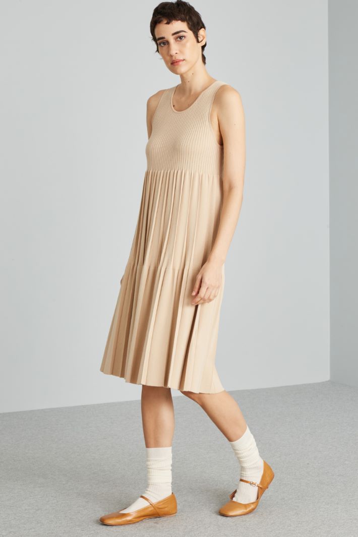 Pleated dress Intrend - 3