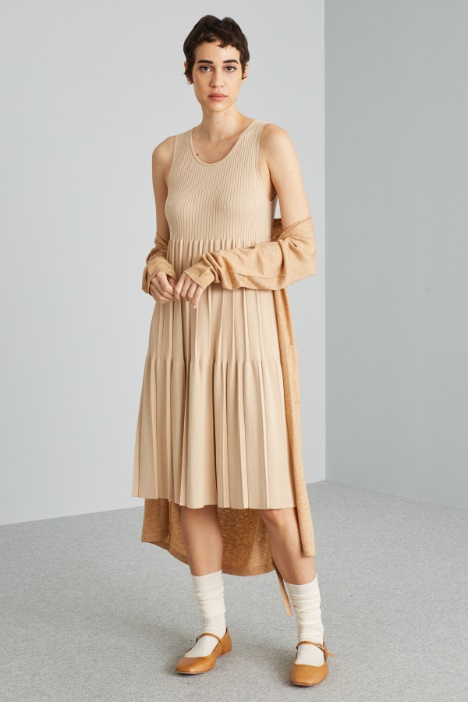 Pleated dress Intrend