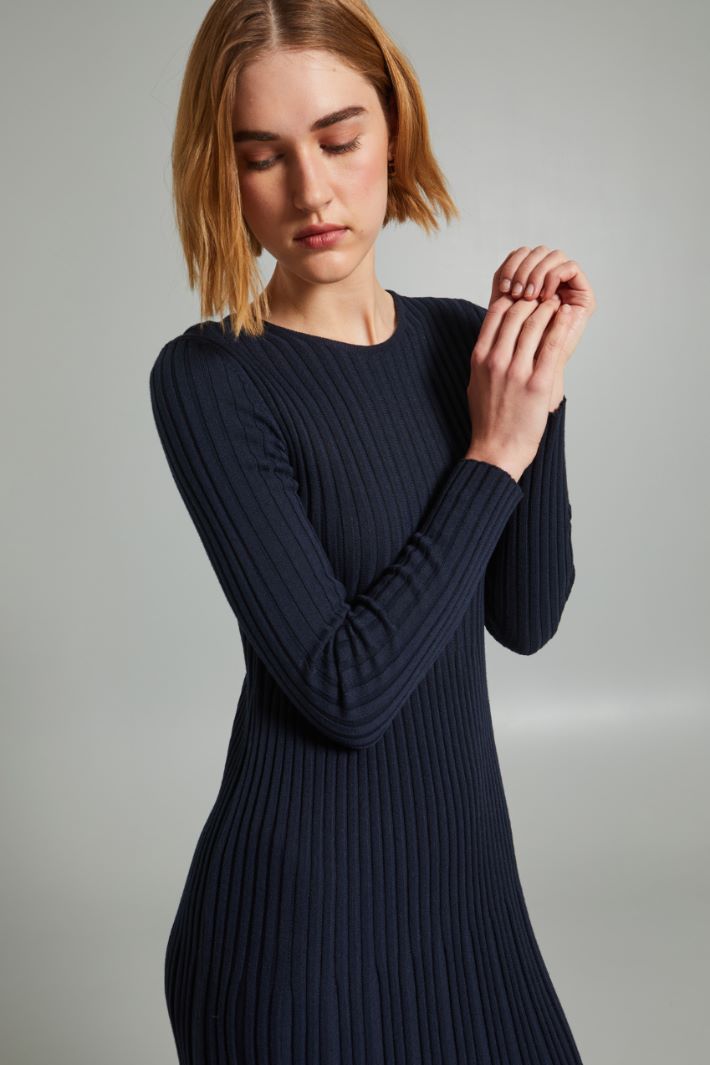 Rib-knit dress Intrend - 4