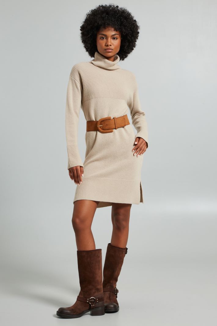 High neck knit dress Intrend