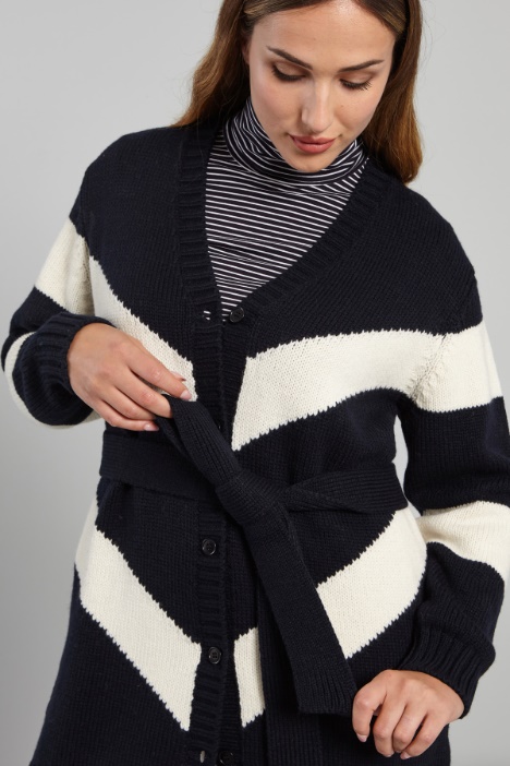 Cardigan con cintura in tono