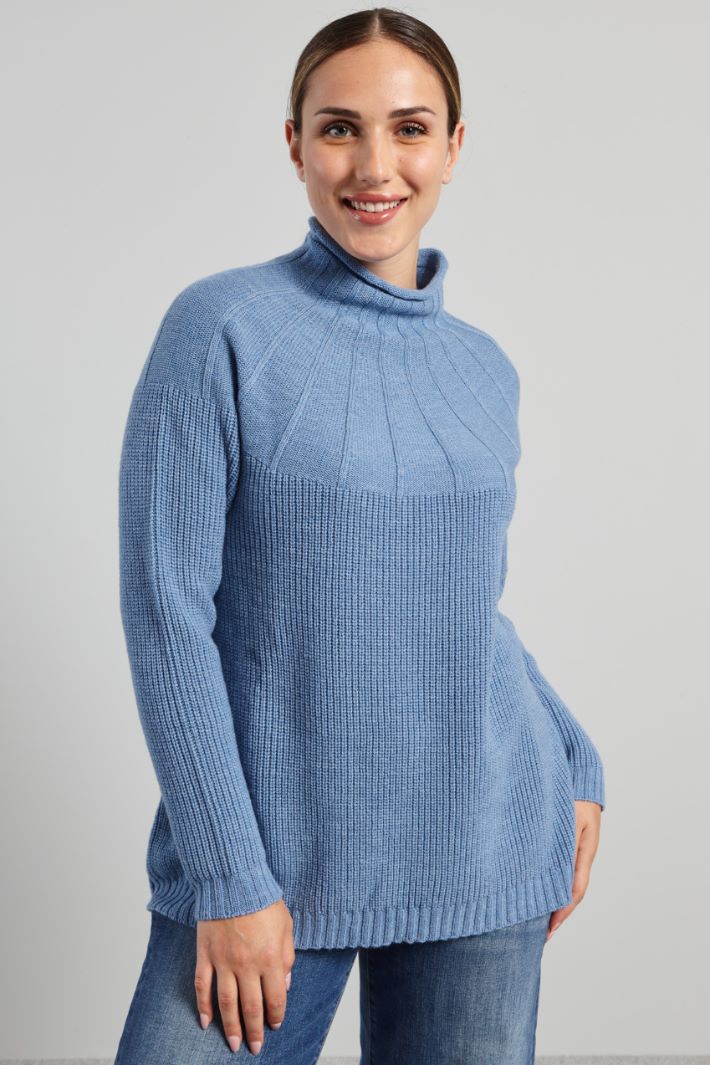 Crater neck sweater Intrend - 3