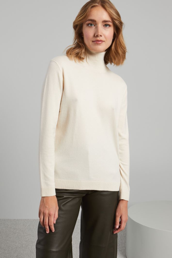 Silk and wool yarn turtleneck sweater Intrend - 3