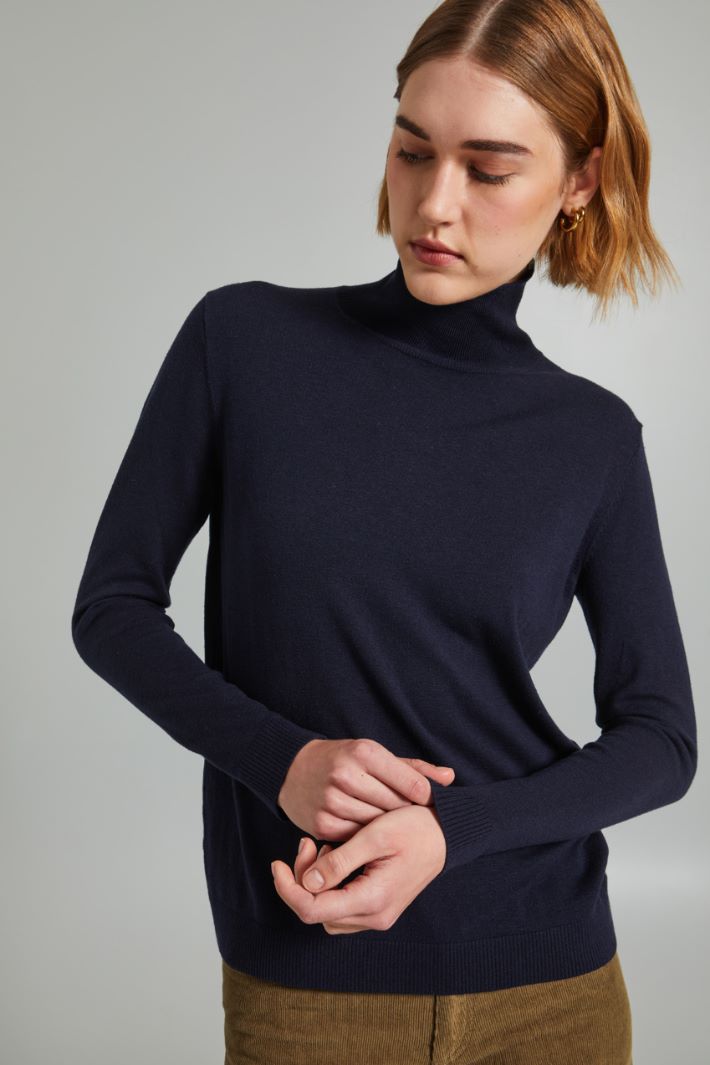 Silk and wool yarn turtleneck sweater Intrend - 3