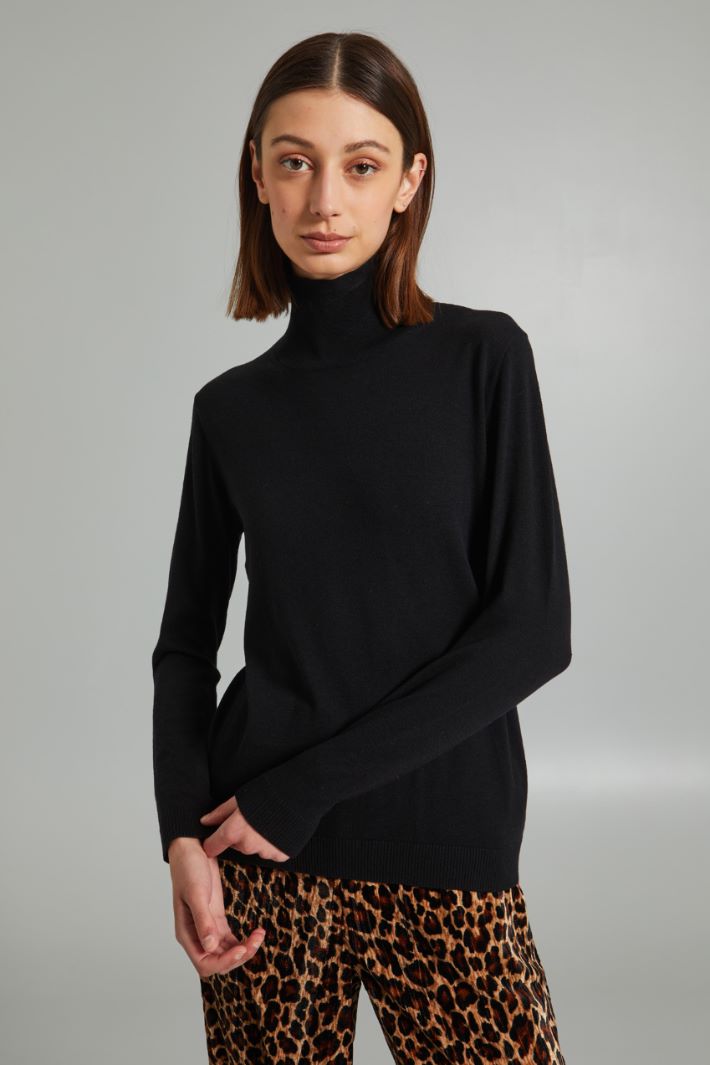 Silk and wool yarn turtleneck sweater Intrend - 3