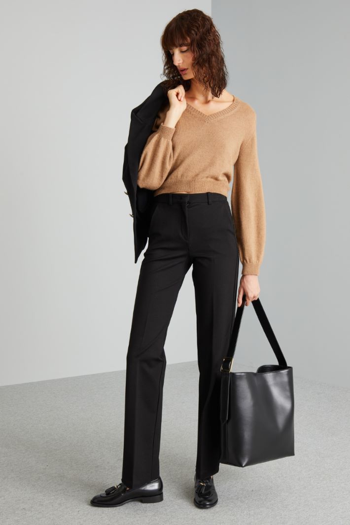 Cropped V-neck sweater Intrend