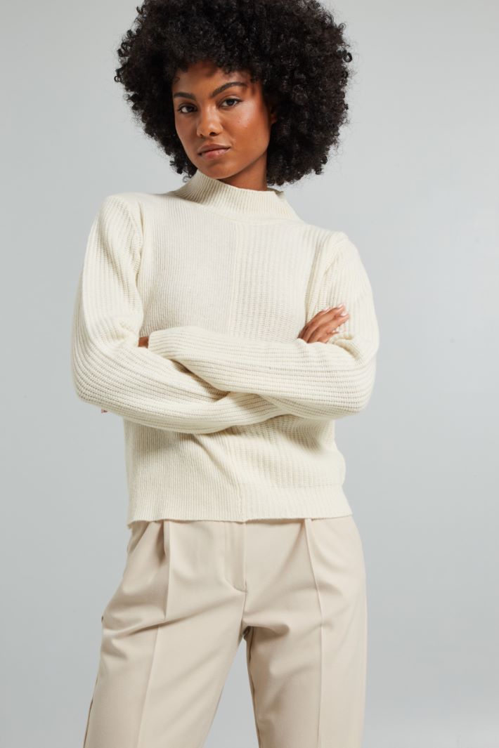 High-neck sweater Intrend - 3