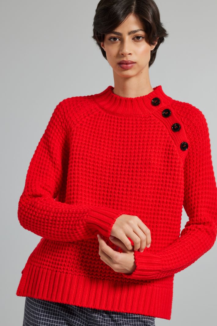 Buttoned sweater Intrend - 3