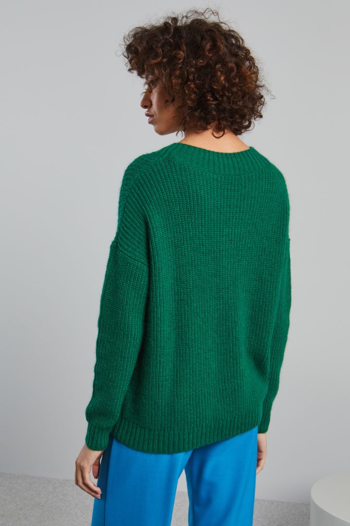 V-neck sweater Intrend - 2