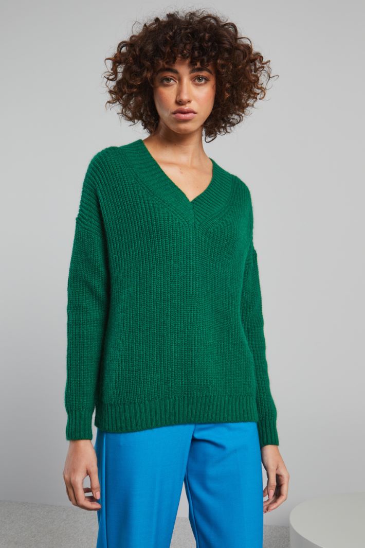 V-neck sweater Intrend - 3