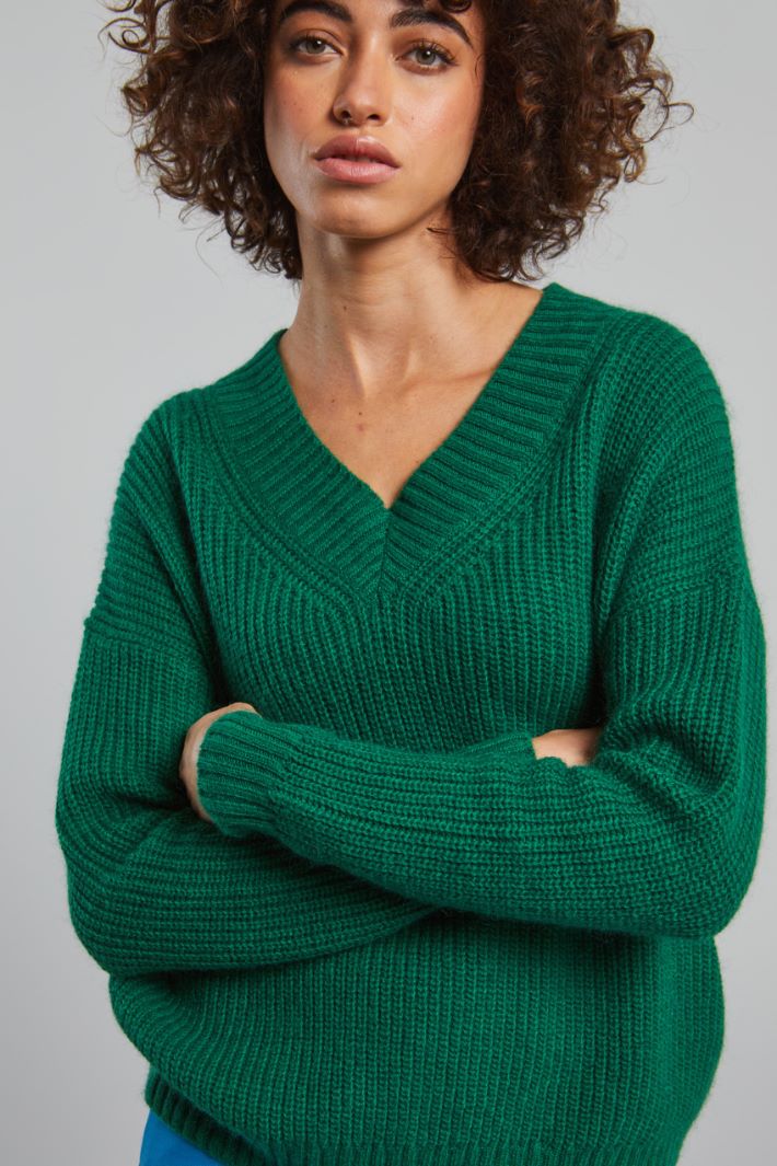 V-neck sweater Intrend - 4