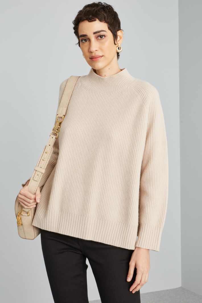 Slit-detailed sweater Intrend - 3