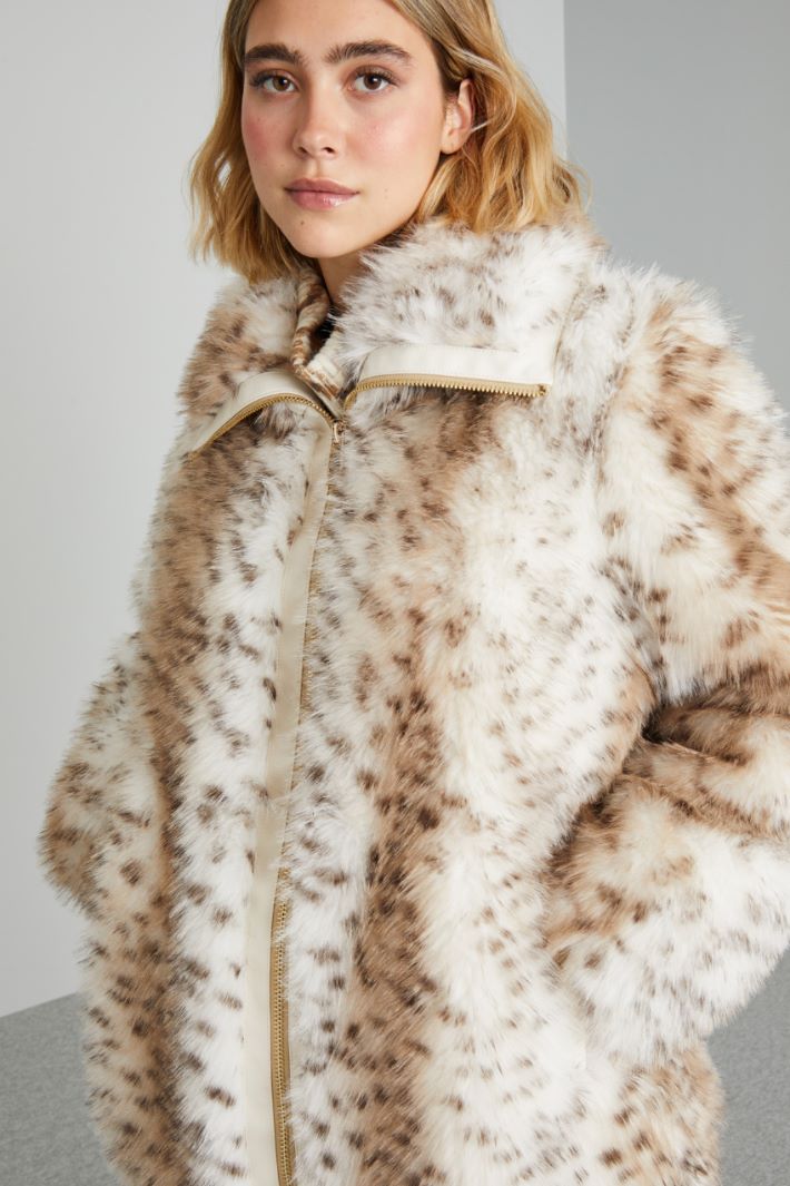 Fur-effect jacket Intrend - 4