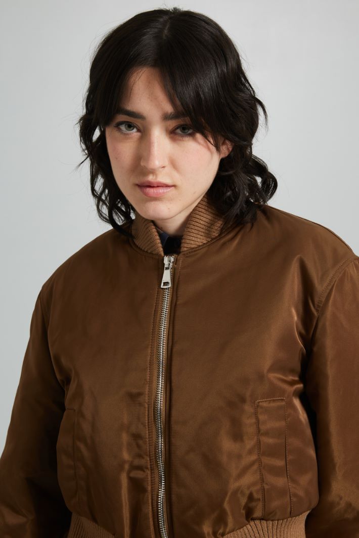Short water-repellent fabric bomber jacket Intrend - 4