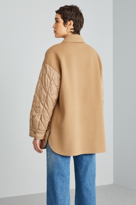 Imbottito con dettagli in panno