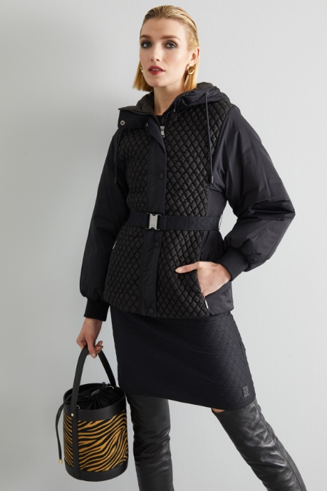 Piumino corto trapuntato