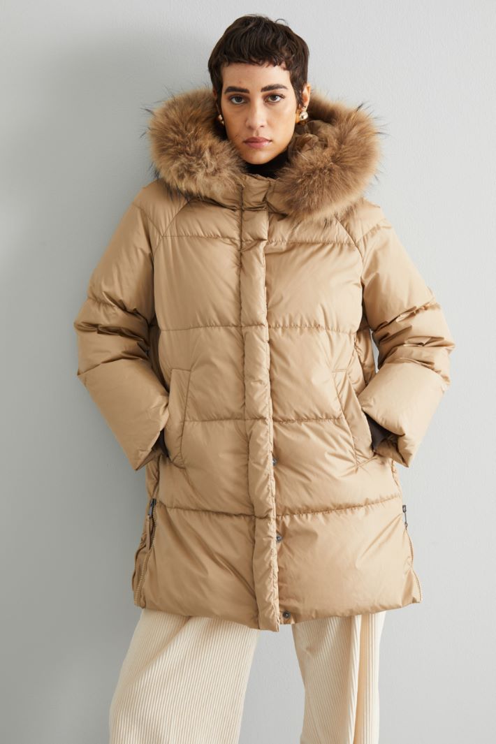 Fur-trimmed down jacket Intrend - 3