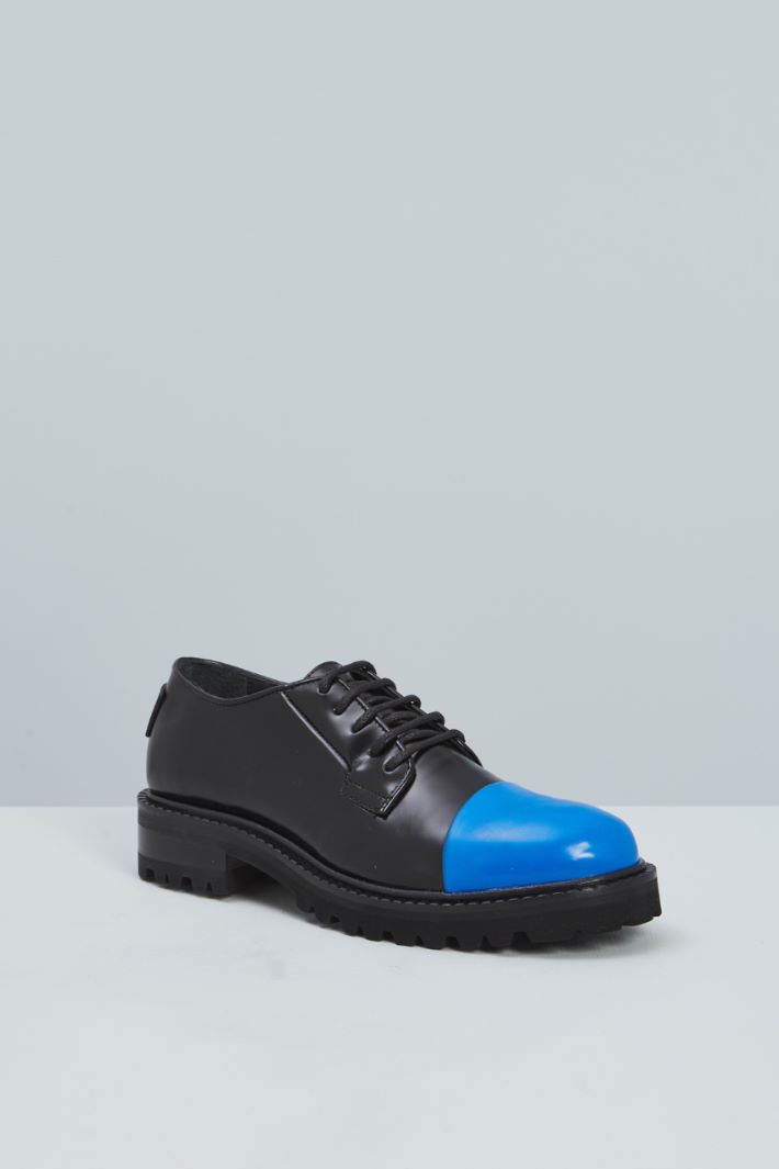 Round toe lace-ups Intrend - 2