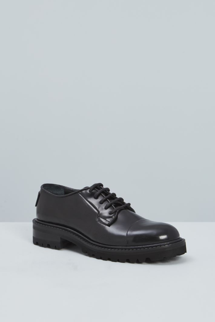 Round toe lace-ups Intrend - 2