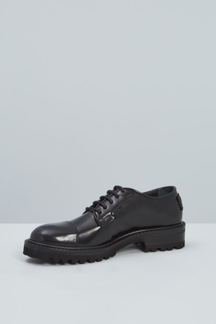 Round toe lace-ups Intrend - 3