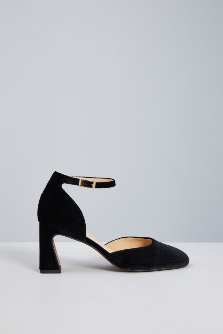 Velvet pumps Intrend