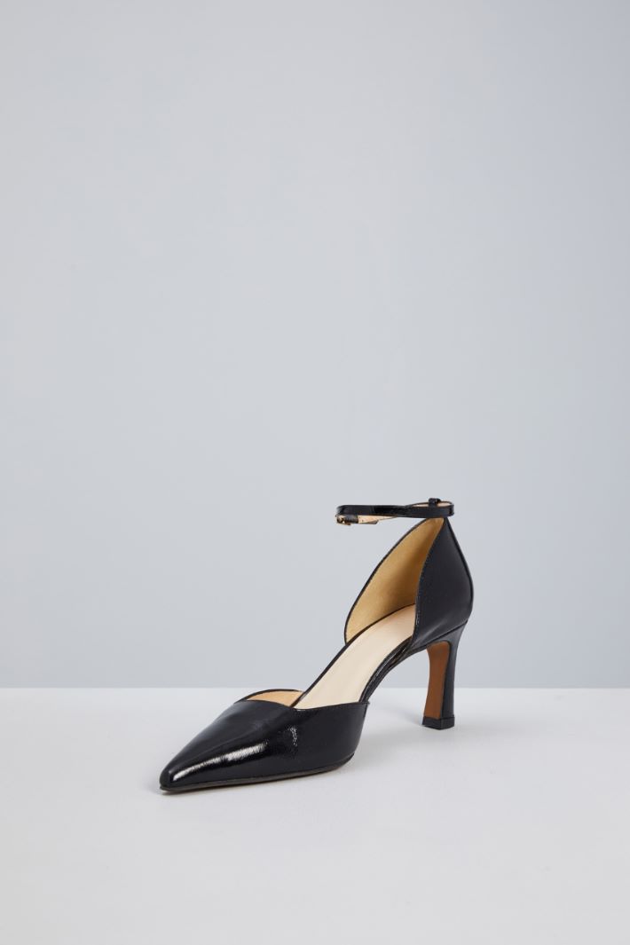 Pointed patent pumps Intrend - 3