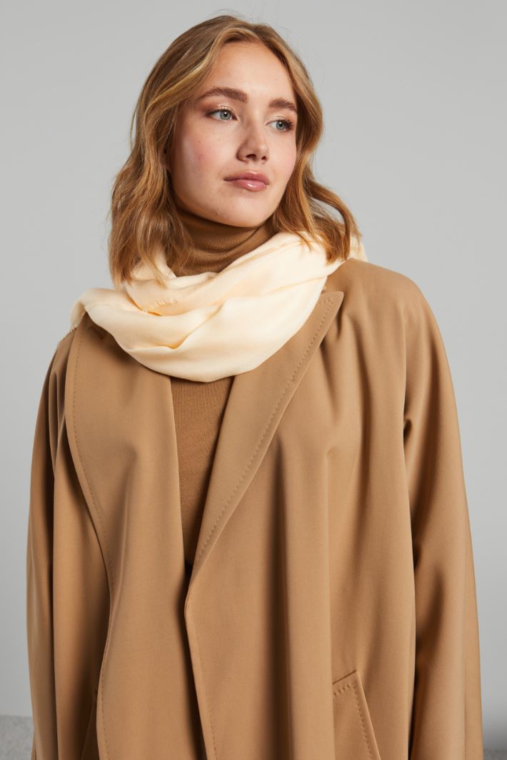 Natural fibre stole Intrend - 2