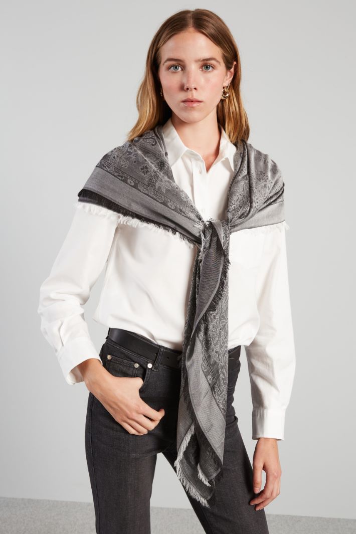 Viscose jacquard stole Intrend - 2