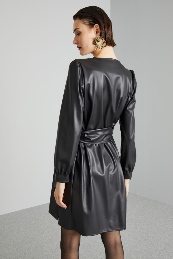 Faux leather wrap dress Intrend - 2