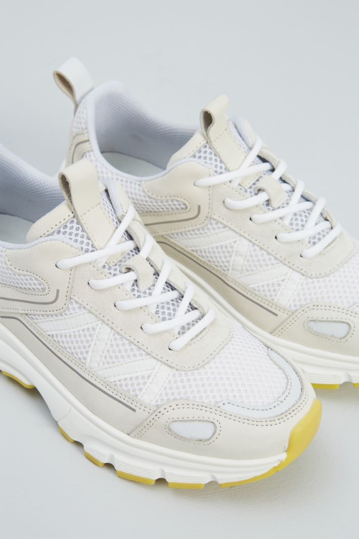 Sneakers with mesh details Intrend - 4