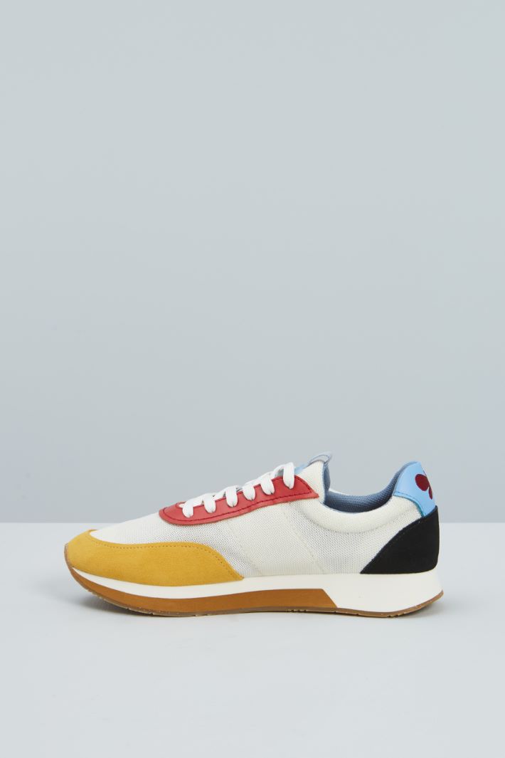 Sneakers with suede details Intrend - 3