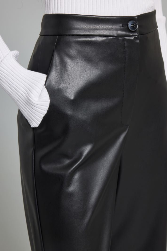 Faux leather trousers Intrend - 4