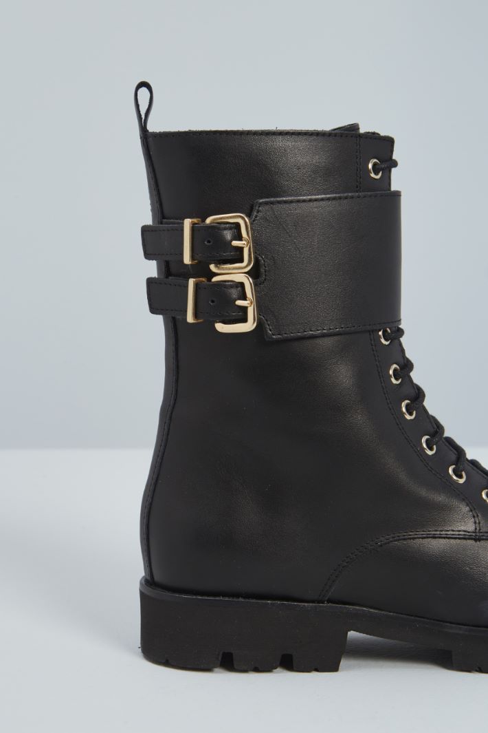 Combat boots with metal details Intrend - 4