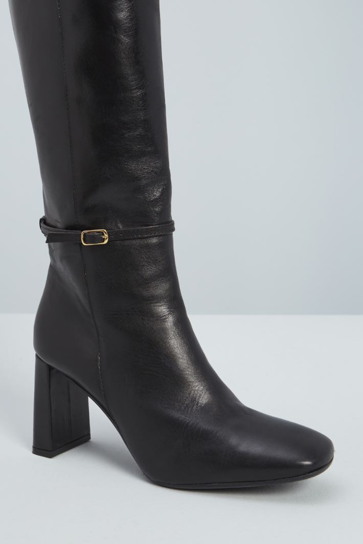 Leather boots with thin strap Intrend - 4