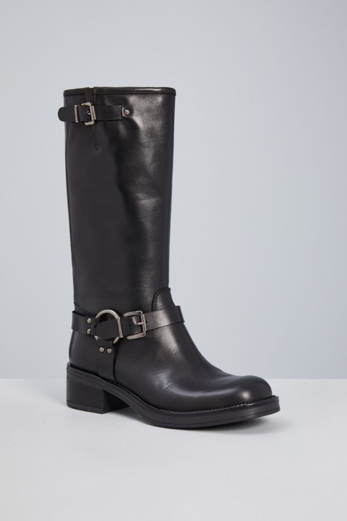 Leather boots with straps Intrend - 2